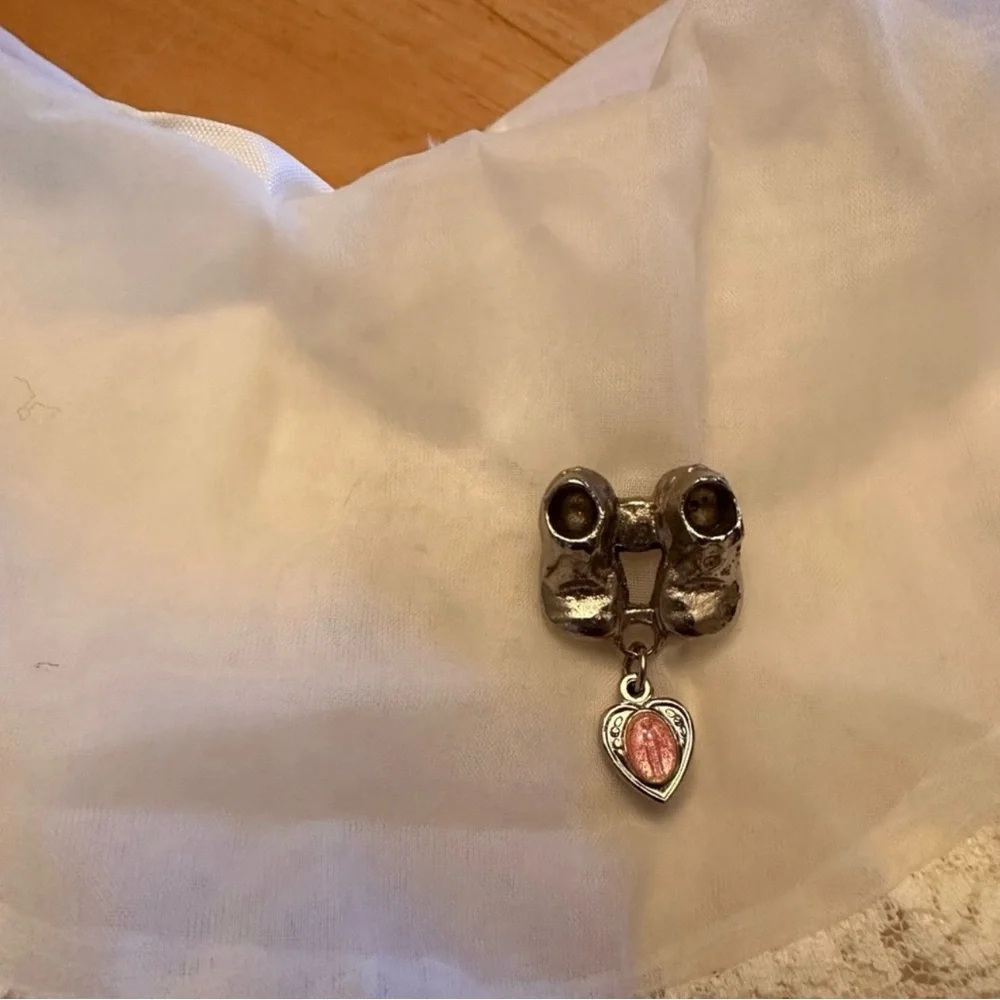 Vintage White Christening Gown with Catholic Baby Shoe Pin 18 mo
